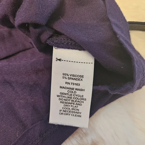 Women's Sleeveless Navy Top - Picture 5 of 5